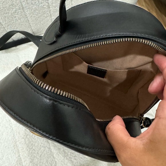 Gucci Marmont Backpack - Picture 2 of 5